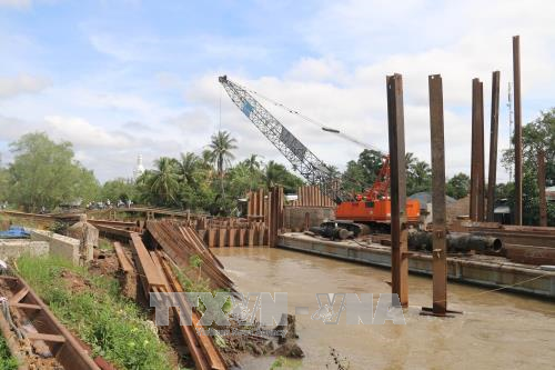 Trên 330 tỷ đồng thi công cống đập ngăn lũ và triều cường tại Tiền Giang ảnh 1